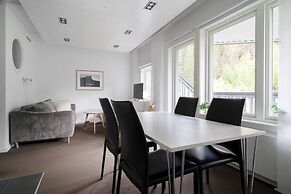 Tott Stay – Easy Slope Access