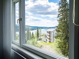 Tott Stay – Easy Slope Access