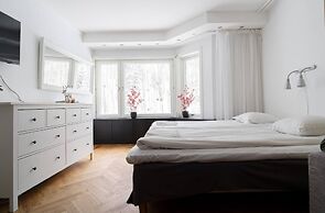 Tott Stay – Easy Slope Access