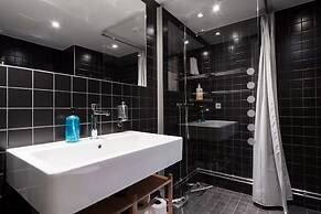 Tott Stay – Easy Slope Access