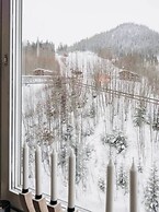 Tott Stay – Easy Slope Access