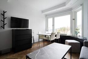 Tott Stay – Easy Slope Access