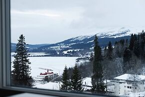 Tott Stay – Easy Slope Access