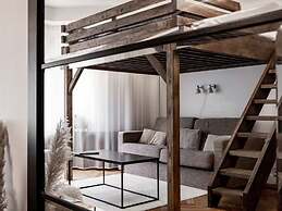 Tott Stay – Easy Slope Access