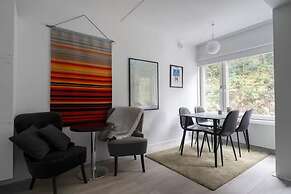 Tott Stay – Easy Slope Access