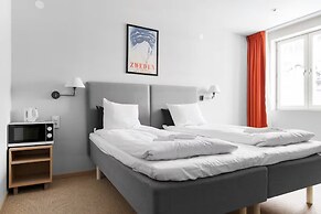 Tott Stay – Easy Slope Access