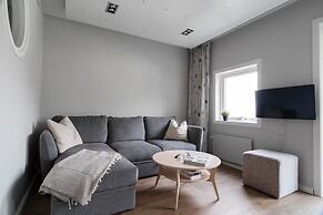 Tott Stay – Easy Slope Access