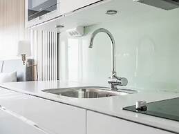 Tott Stay – Easy Slope Access