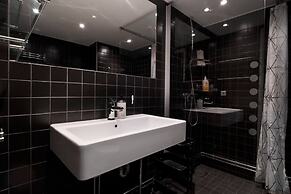 Tott Stay – Easy Slope Access