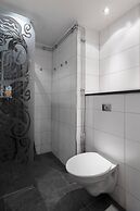 Tott Stay – Easy Slope Access