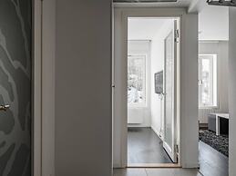 Tott Stay – Easy Slope Access