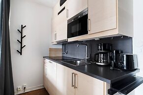 Tott Stay – Easy Slope Access