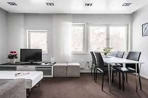 Tott Stay – Easy Slope Access