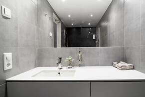 Tott Stay – Easy Slope Access