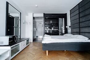 Tott Stay – Easy Slope Access