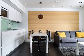 Tott Stay – Easy Slope Access