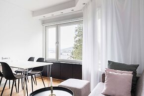 Tott Stay – Easy Slope Access