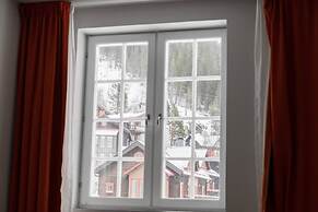 Tott Stay – Easy Slope Access