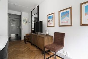 Tott Stay – Easy Slope Access