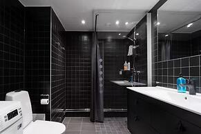 Tott Stay – Easy Slope Access