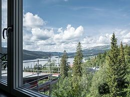 Tott Stay – Easy Slope Access