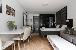 Tott Stay – Easy Slope Access