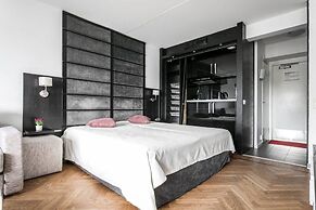 Tott Stay – Easy Slope Access