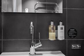 Tott Stay – Easy Slope Access