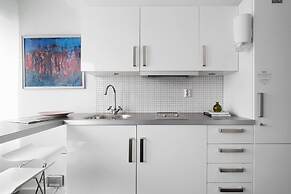 Tott Stay – Easy Slope Access