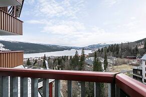 Tott Stay – Easy Slope Access