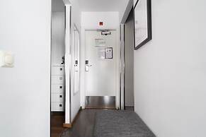 Tott Stay – Easy Slope Access