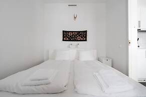 Tott Stay – Easy Slope Access