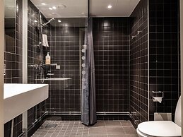 Tott Stay – Easy Slope Access