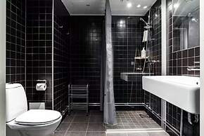 Tott Stay – Easy Slope Access