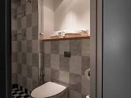 Tott Stay – Easy Slope Access