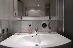 Tott Stay – Easy Slope Access