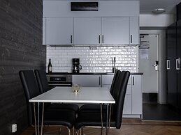 Tott Stay – Easy Slope Access