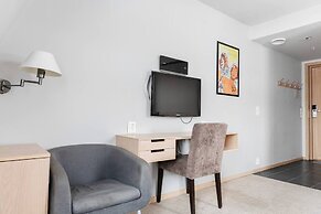 Tott Stay – Easy Slope Access