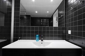 Tott Stay – Easy Slope Access