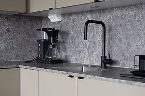 Tott Stay – Easy Slope Access