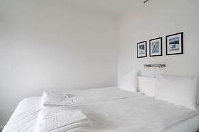 Tott Stay – Easy Slope Access