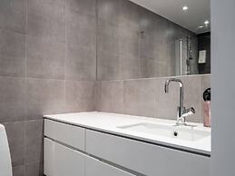 Tott Stay – Easy Slope Access