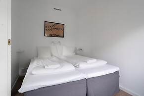 Tott Stay – Easy Slope Access