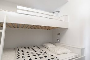 Tott Stay – Easy Slope Access