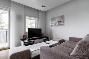 Tott Stay – Easy Slope Access