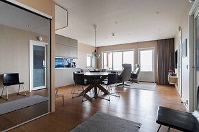 Tott Stay – Easy Slope Access