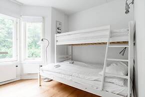 Tott Stay – Easy Slope Access