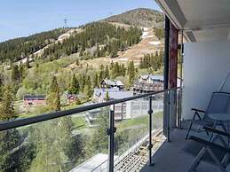 Tott Stay – Easy Slope Access