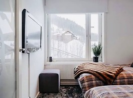 Tott Stay – Easy Slope Access