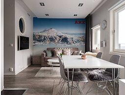 Tott Stay – Easy Slope Access